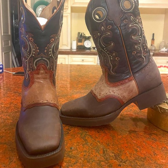 *BRAND NEW ORIGINAL BOX*Premium 100% Leather Brown Cowboy Boots